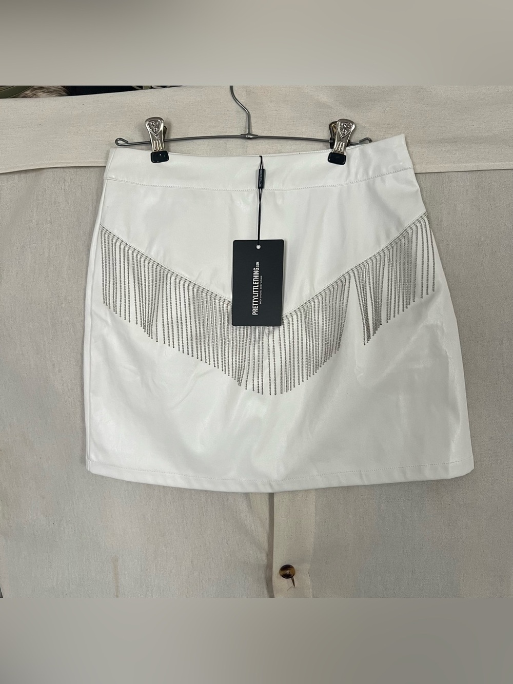 PrettyLittleThing White Faux Leather Fringe Mini Skirt Size 8 NWT